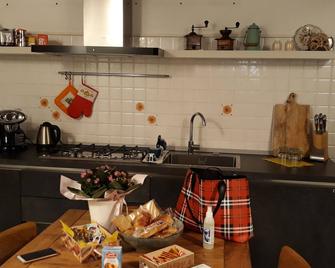 typical Chioggia house dating back to 1500 located in the city center - Chioggia - Kitchen