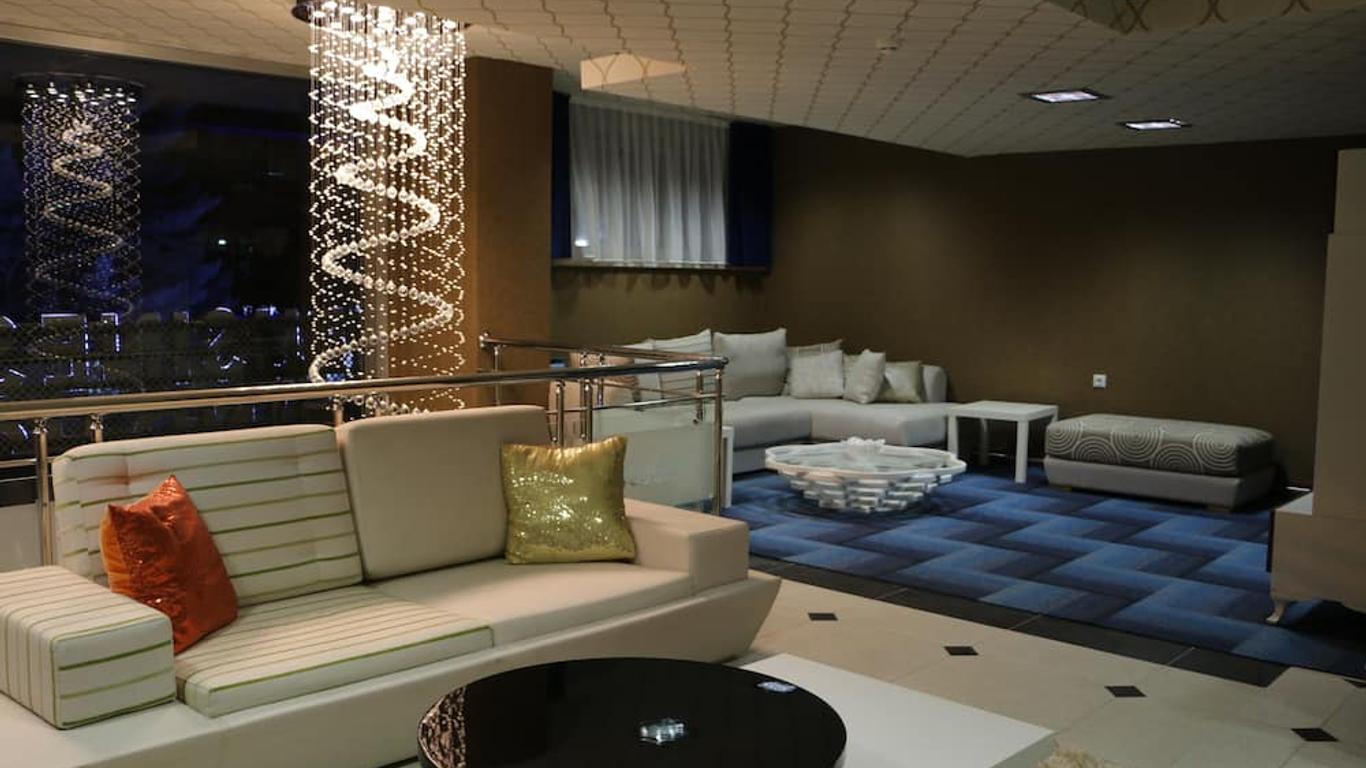 Business Grand Hotel