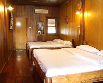 Saengthong Resort Chiangmai - Saraphi - Bedroom