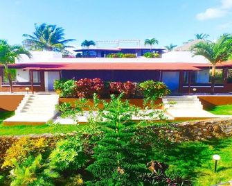 Eco Sustainable Village Self-sufficient - Las Galeras - Außenansicht