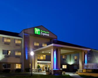 Holiday Inn Express & Suites St. Joseph - Saint Joseph - Building