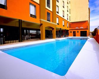 Hotel Consulado Inn - Ciudad Juárez - Havuz