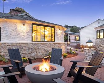 Carmel Beach Hotel - כרמל ביי דה סי - פטיו