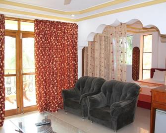 Royal Resort Rajbag - Canacona - Living room