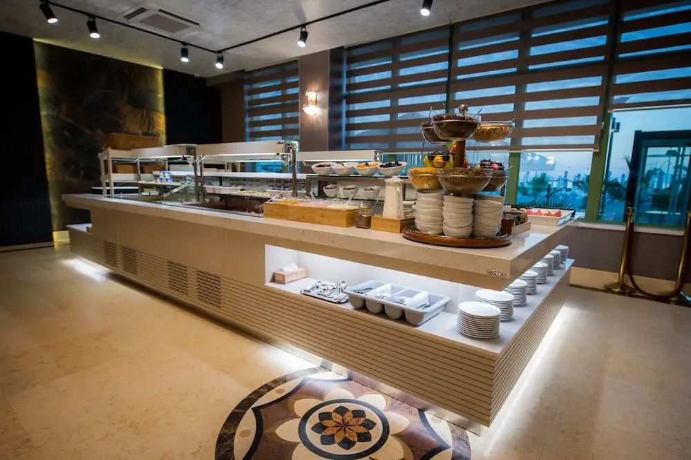 Hotel Malibu - מאמאיה - בופה