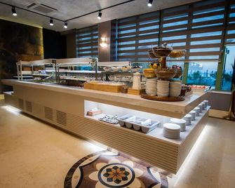 Hotel Malibu - Mamaia - Bufê