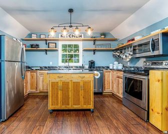 Privacy with King Bed+Kitchen 30 Min To Nashville! - Mount Juliet - Кухня