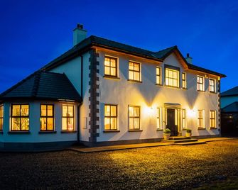 Idyllic, self catering holiday home, close to the village of Adare,. Limerick. - Limerick - Building