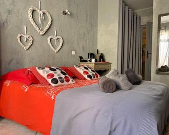 Villa fiora chambre - Martigues - Chambre