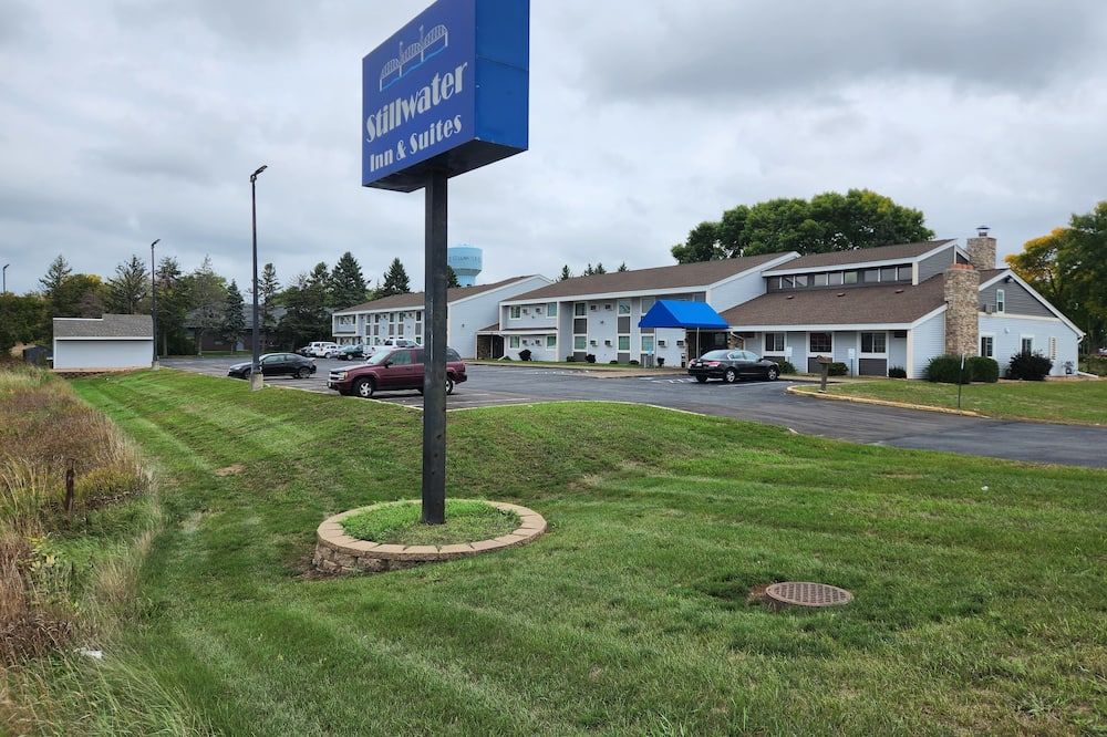 Stillwater Inn & Suites - Stillwater - Edifício