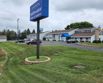 Stillwater Inn & Suites - Stillwater - Edifício