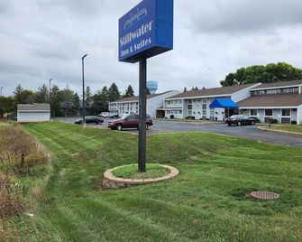 Stillwater Inn & Suites - Stillwater - Edifício
