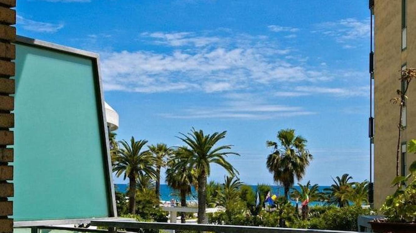 Hotel Antares