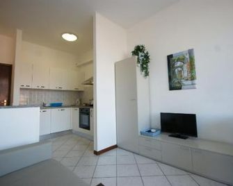 Manzoni - Stresa - Cucina