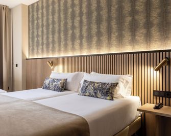 Acta Piramides - Madrid - Habitación