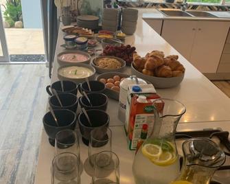 Salt Boutique Guest House Classic Room - Cape Town - Buffet