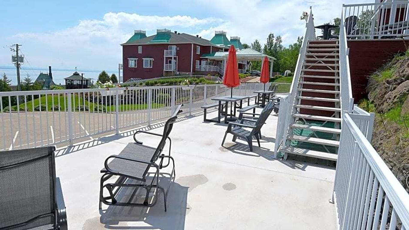 Les Pavillons du Petit Manoir du Casino