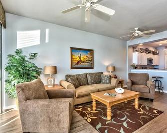 Sienna Golf Condo at the Lely Resort - 那不勒斯 - 客廳