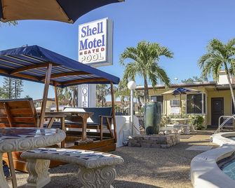Shell Motel - Hollywood