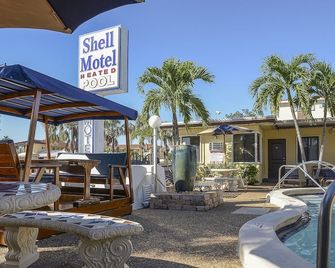 Shell Motel - Hollywood