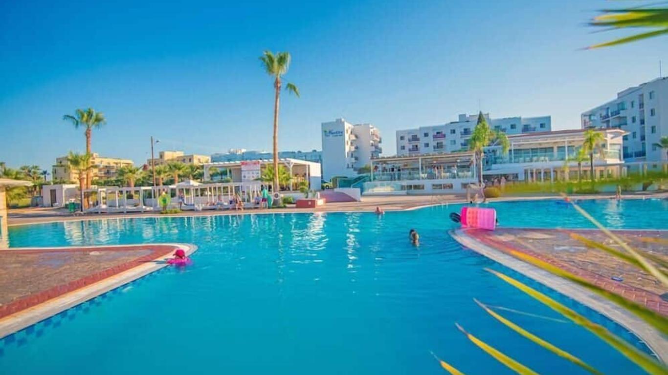 Marlita Beach Hotel Apartments