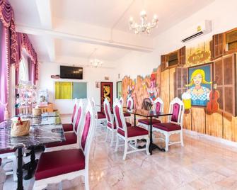 Oasis Hiso Hotel - Lopburi - Restaurant