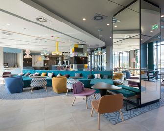 Hampton by Hilton Krakow Airport - Balice - Lobby