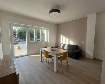 Casa a due passi dal mare - Cupra Marittima - Essbereich