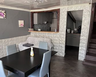location des Roussel - Sarcelles - Dining room
