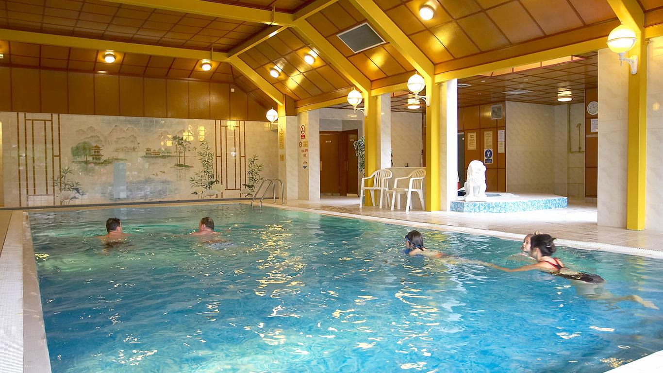 Lakeside International Hotel