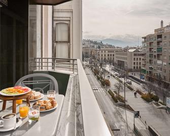 Hotel Macià Cóndor - Granada - Balkon