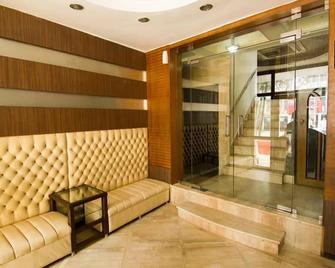 Hotel Gulshan International - Kolkata - Lobby
