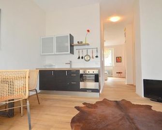 Wohnen am Kulturspeicher mit eigenem Parkplatz - Wurzburg - Kitchen