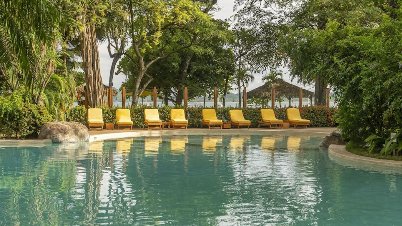 Capitán Suizo Beachfront Boutique Hotel