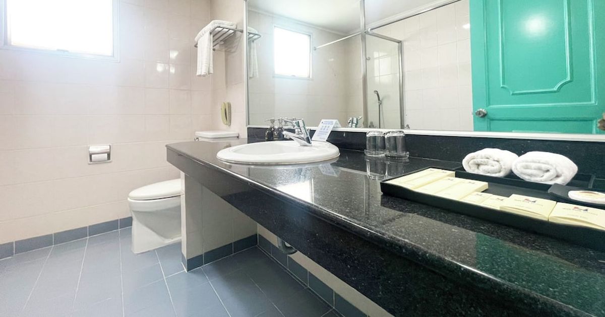 Bat Dat Hotel, Ho Chi Minh City | HotelsCombined