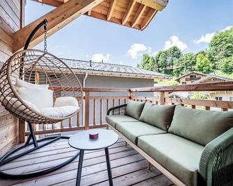 Apartment Gentiana, Les Gets - By Emerald Stay - Les Gets - Balcony