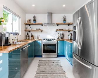 Uncover Hidden Gems in Brentwood - לוס אנג'לס - מטבח