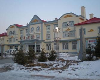 Yabuli Yunding Hotel - Mudanjiang - Building