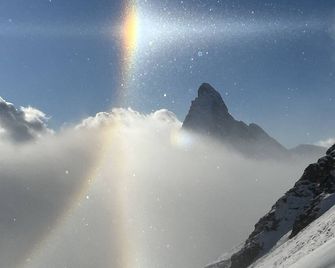 Matterhorn Panorama Apartment - 360 degree views of the Matterhorn & surrounds - Zermatt - Servicio de la propiedad