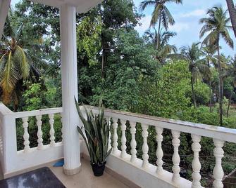 2-bedroom Sea View apartment in Mandrem with WiFi, AC - Pernem - Balcon