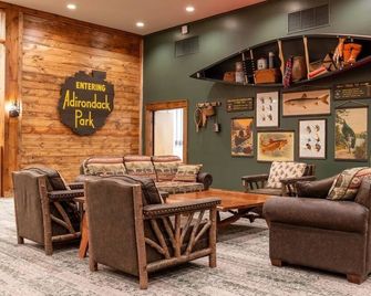Rustic Lodge Retreat Located at Schroon Lake | Outdoor Fire Pit | Indoor Pool - Schroon Lake - Lounge