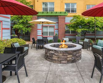 Residence Inn by Marriott Portland North - Portland - Patio