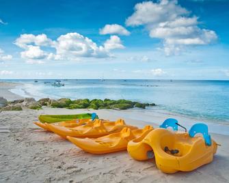 Mango Bay - Holetown - Beach