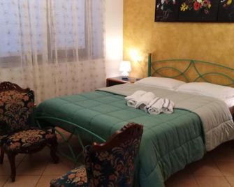 b&b villa bucceri - Cardano al Campo - Bedroom