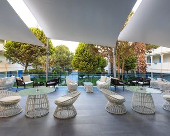 Flora Garden Ephesus Hotel Kuşadasi - Kusadasi - Patio