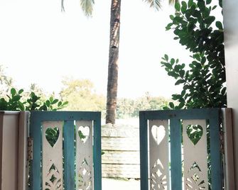 Nasya Beachside Cottages - Benaulim - Balkon