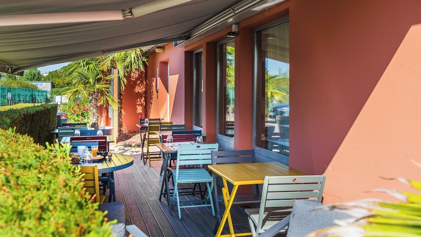 กัมปานีล เนเชอร์ - ดิฌง เอสต์ แซงต์-อาโปลิแนร์