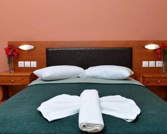 Asteri Studios - Kalamaki - Bedroom