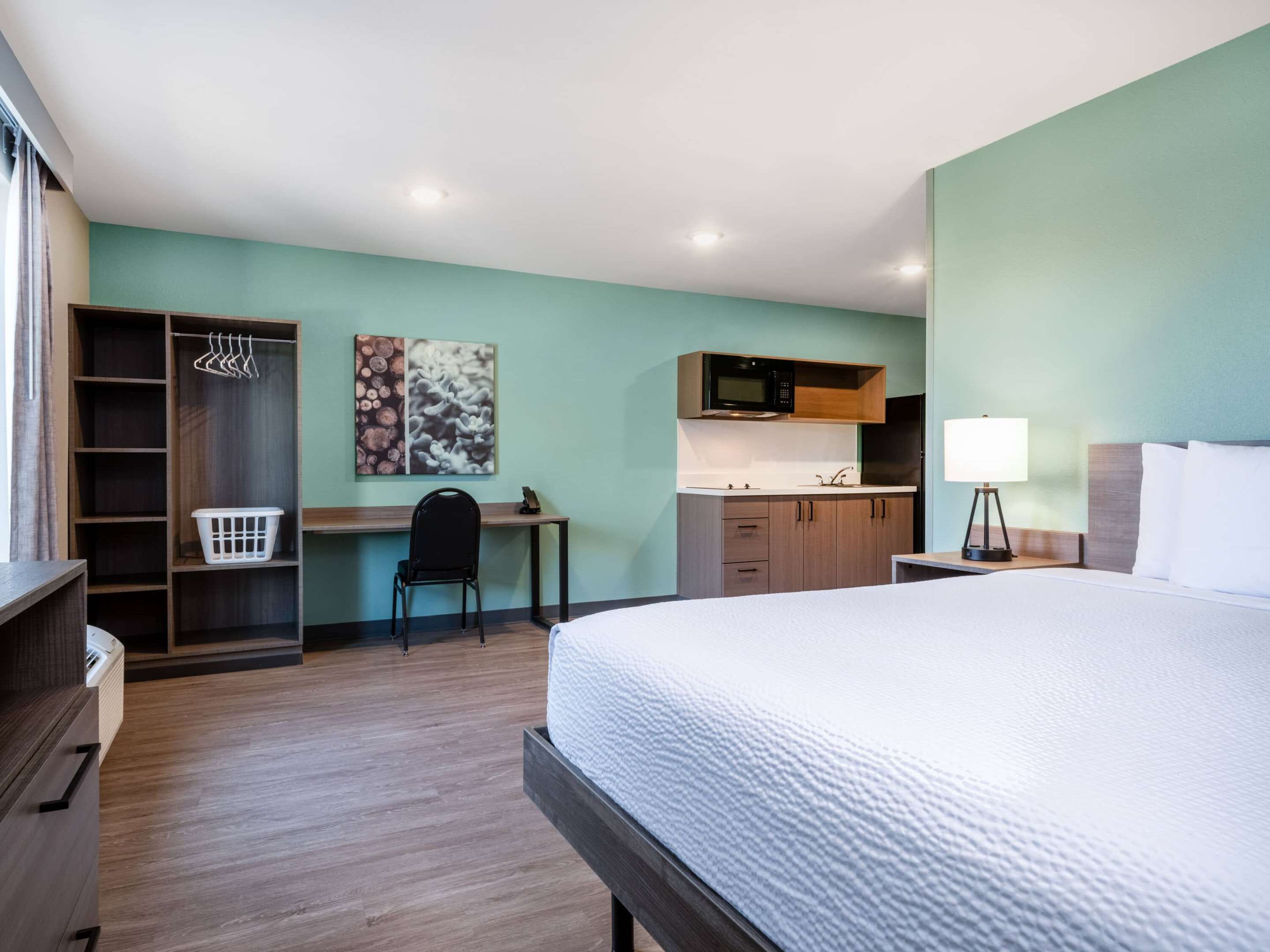 Echo Suites Extended Stay By Wyndham Spartanburg - Spartanburg - Bedroom