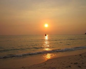 The Last Point Koh Takiev - Ciudad de Sihanoukville - Playa